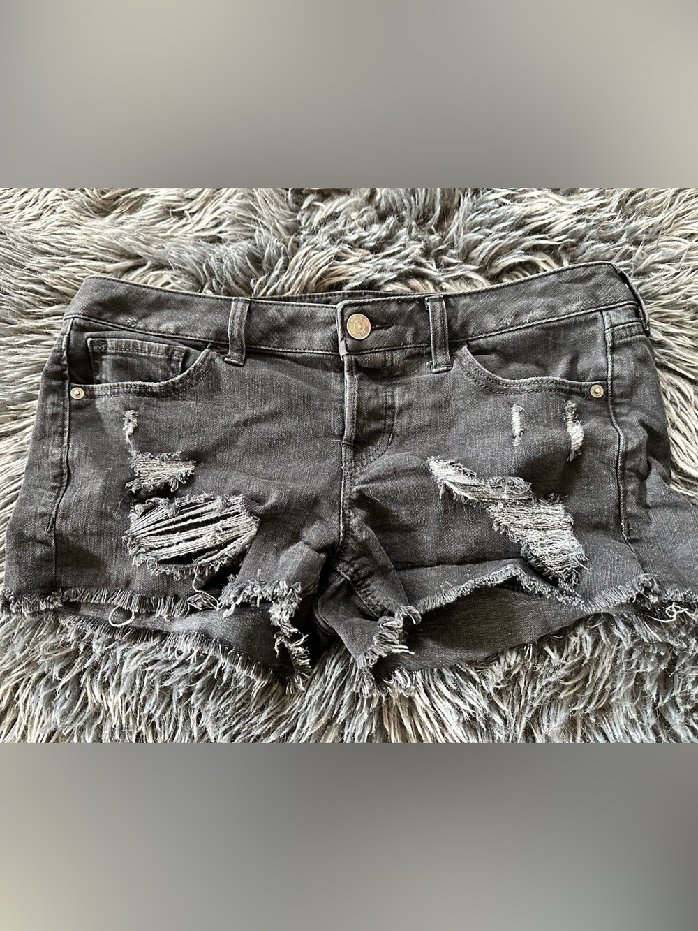 Express Washed Black Button-Fly Distressd Denim Shorts size 8 - Picture 1 of 4